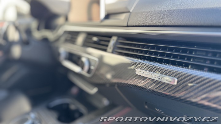 Audi RS4 AUDI RS4 2018