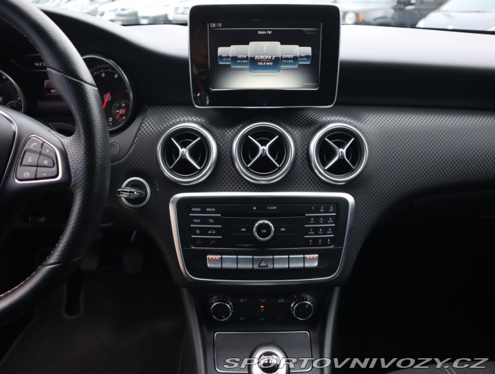 Mercedes-Benz A A 200 2016