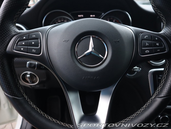 Mercedes-Benz A A 200 2016
