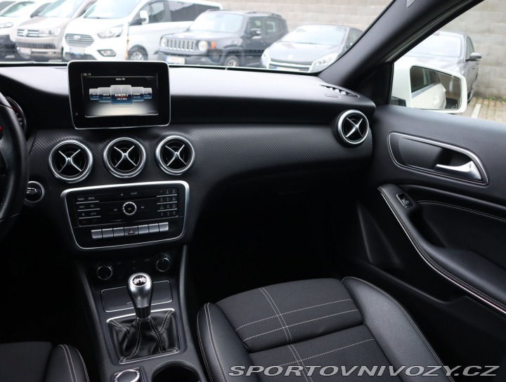 Mercedes-Benz A A 200 2016