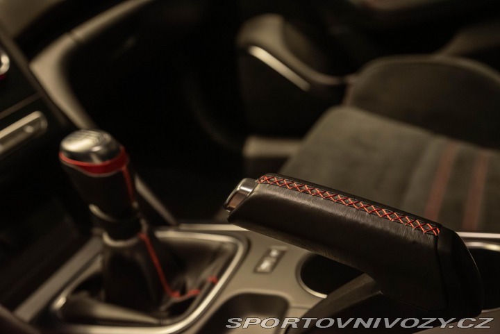 Renault Mégane R.S. TROPHY, DPH, MANUÁL 2019
