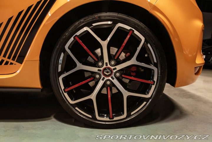 Renault Mégane R.S. TROPHY DPH MANUÁL T 2019