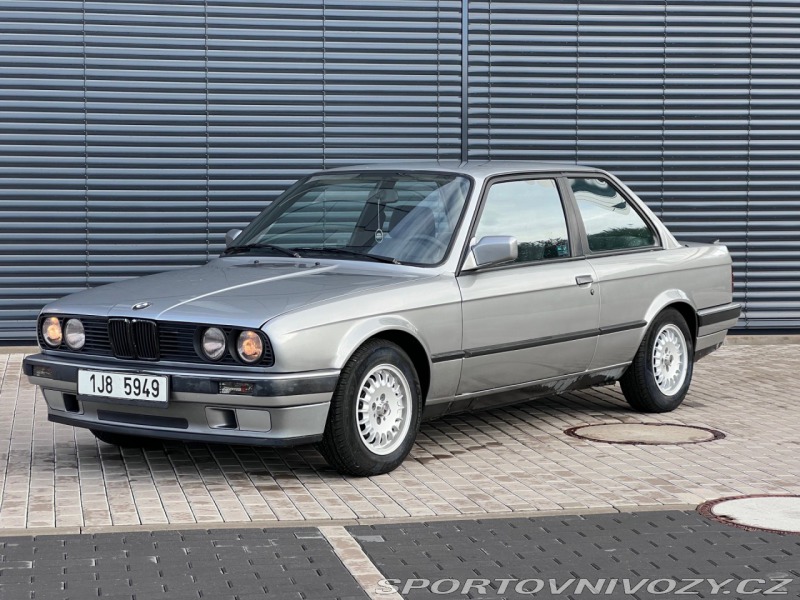 BMW 3 E30 316i