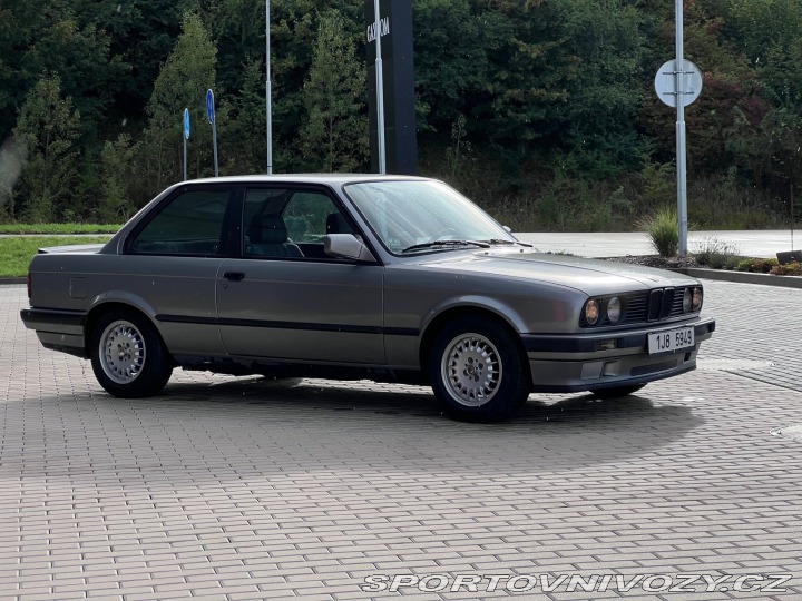 BMW 3 E30 316i 1989
