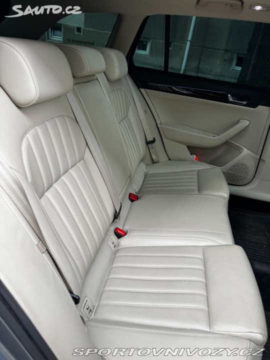Škoda Superb 2016