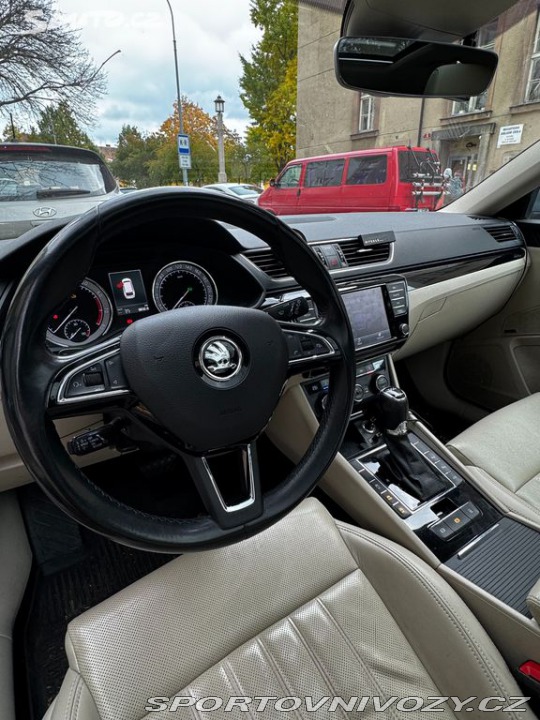 Škoda Superb 2016