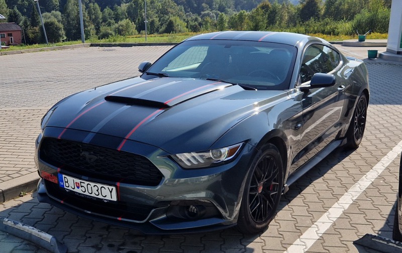 Ford Mustang 