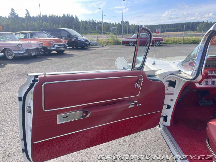 Ostatní značky Ostatní modely Buick Electra 225 Convertible 6.6 V8 1960