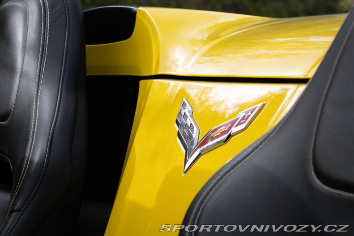 Chevrolet Corvette 6,2 V8 / AJ NA SPLÁTKY / 2015