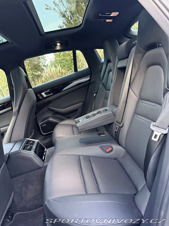Porsche Panamera 4E HYBRID 2021