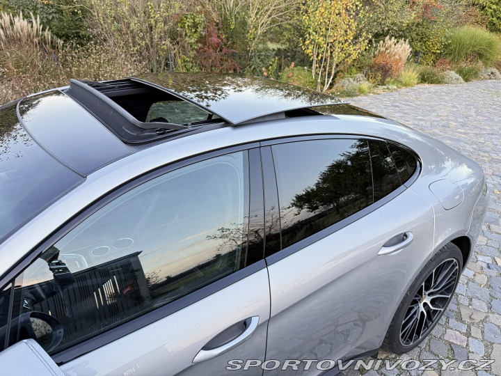 Porsche Panamera 4E HYBRID 2021