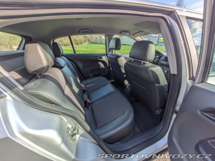 Opel Astra 2.0 Turbo 2004