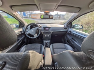 Opel Astra 2.0 Turbo 2004