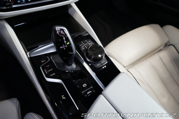 BMW 5 40d*XDRIVE*LASER*HUD*CAME 2021