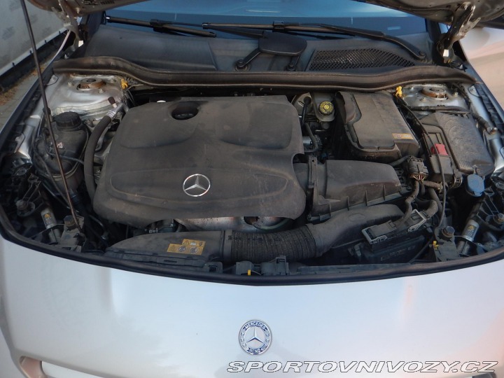 Mercedes-Benz CLA 1,6i 2015