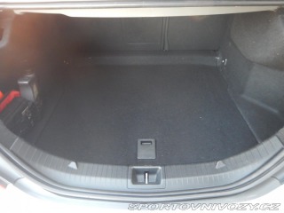 Mercedes-Benz CLA 1,6i 2015