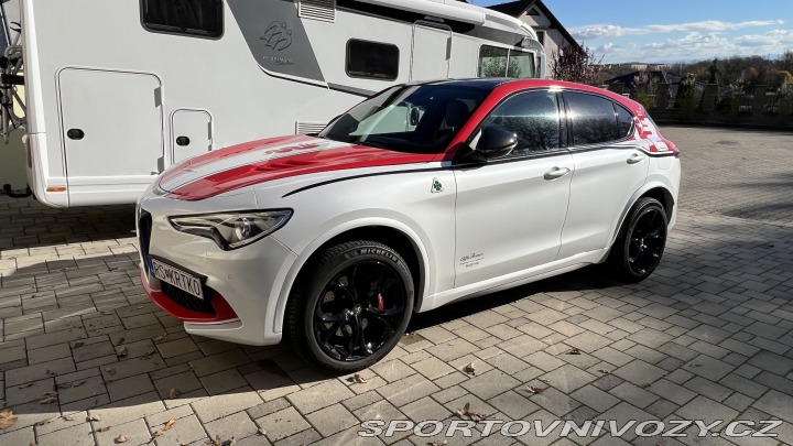 Alfa Romeo Stelvio Quadrifoglio 2021