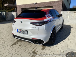 Alfa Romeo Stelvio Quadrifoglio 2021