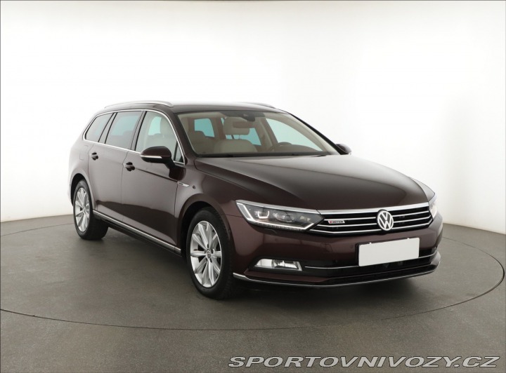 Volkswagen Ostatní modely Passat Highline 2.0 BiTDI 2015