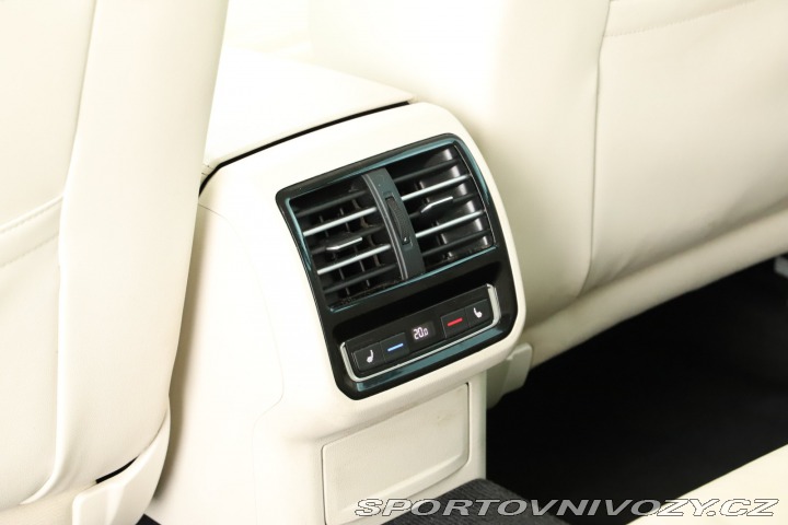 Volkswagen Ostatní modely Passat Highline 2.0 BiTDI 2015