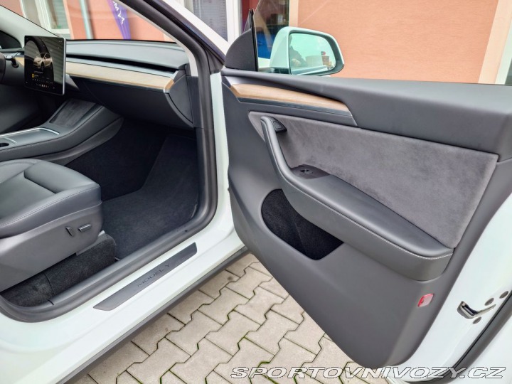 Tesla Model Y Long Range Dual Motor AWD 2022