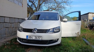 Volkswagen  Sharan 2,0   TDI DSG 2012