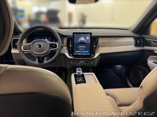 Volvo Ostatní modely XC90 2,0 T8 AWD Plus Dark 8805 2025