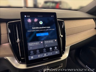 Volvo Ostatní modely XC90 2,0 T8 AWD Plus Dark 9875 2025
