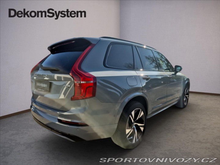 Volvo Ostatní modely XC90 2,0 T8 AWD Plus Dark 2024