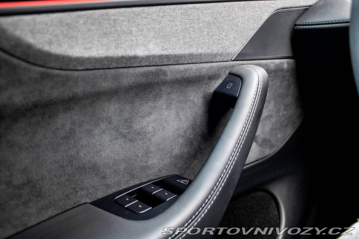 Tesla Model Y 2025 Launch 4x4 378kw / 2025