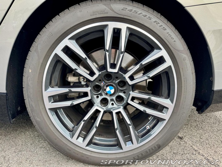 BMW 5 540d xDrive Touring M spo 2025