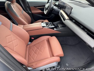 BMW 5 540d xDrive Touring M spo 2025