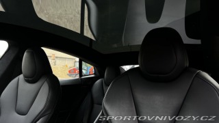 Tesla Model S  2021