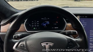 Tesla Model S  2021