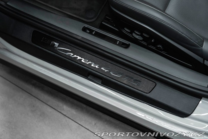 Porsche 911 Carrera 4 GTS Cabriolet, 2023