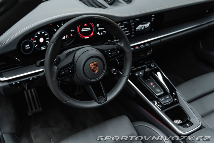 Porsche 911 Carrera 4 GTS Cabriolet, 2023