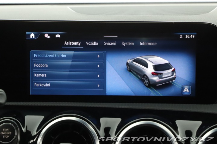 Mercedes-Benz A AMG Line A 180 2025