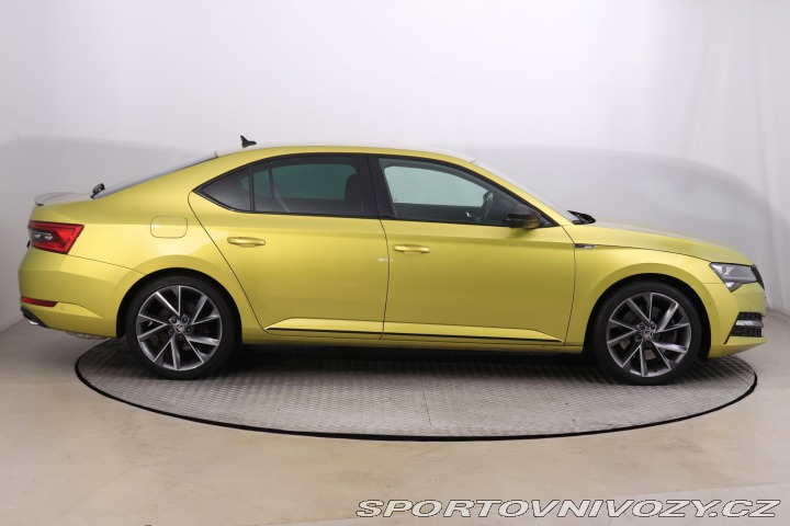 Škoda Superb Sportline 2.0 TSI 2021