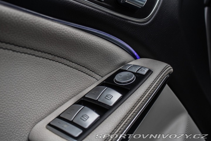 Mercedes-Benz CLA Kupé 250 4matic AMG LINE 2015
