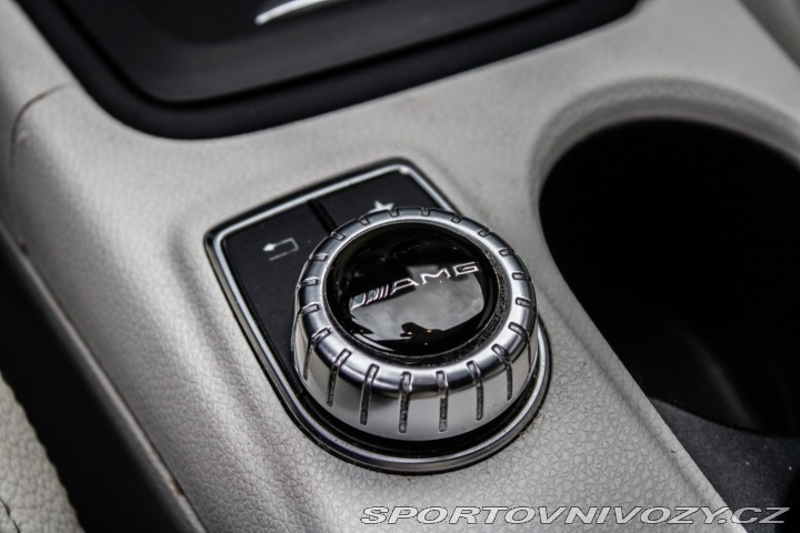 Mercedes-Benz CLA Kupé 250 4matic AMG LINE 2015