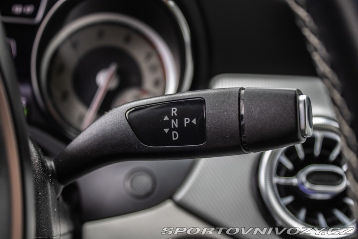 Mercedes-Benz CLA Kupé 250 4matic AMG LINE 2015