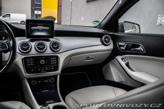 Mercedes-Benz CLA Kupé  250 4matic AMG LINE 2015