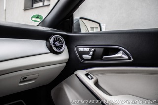Mercedes-Benz CLA Kupé  250 4matic AMG LINE 2015