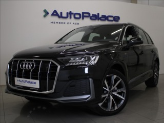 Audi  Q7 3,0 50TDi S-Line VZDUCH 6