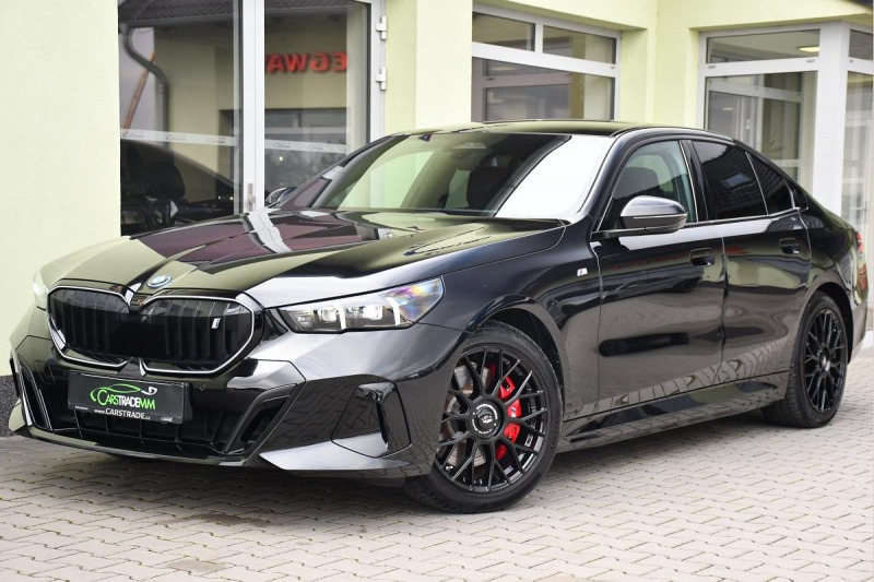 BMW i5 xDrive40 MSPORT B&W T