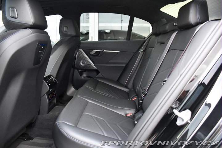 BMW i5 xDrive40 MSPORT B&W T 2024