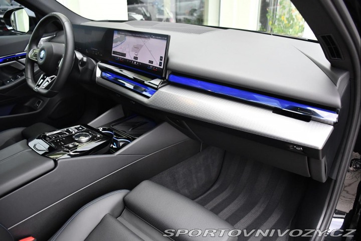 BMW i5 xDrive40 MSPORT B&W T 2024