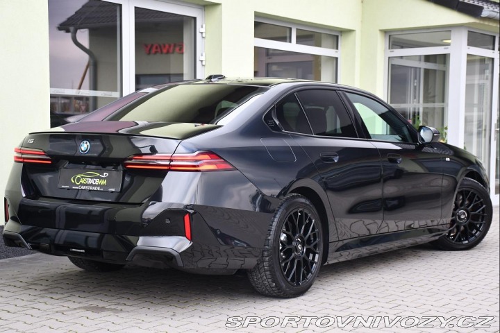 BMW i5 xDrive40 MSPORT B&W T 2024