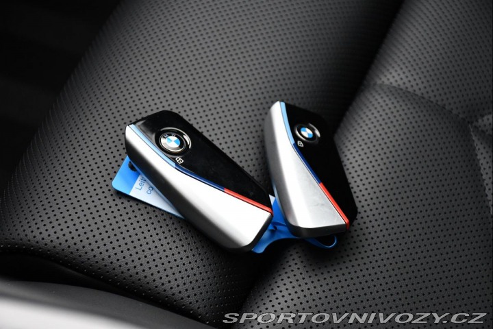 BMW i5 xDrive40 MSPORT B&W T 2024