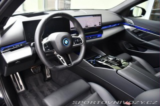 BMW i5 xDrive 40 M-SPORT 2024